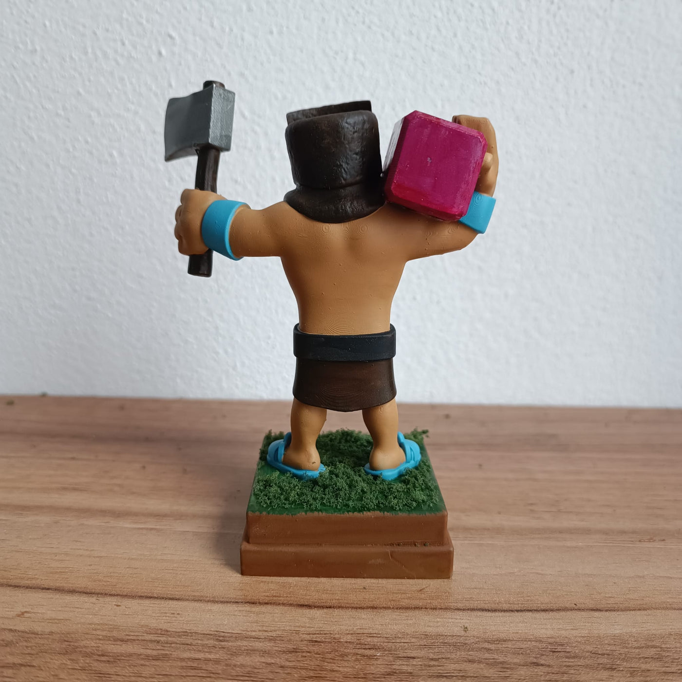 Lenhador Clash Royale em miniatura impresso em 3D