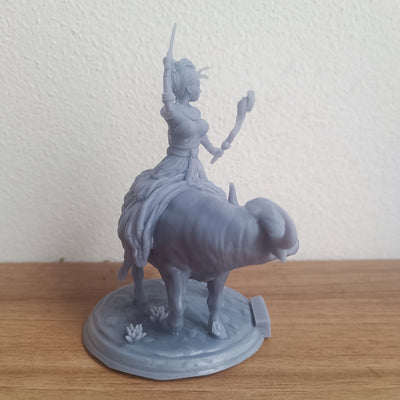 Iansã no bufalo em miniatura impressa em 3D