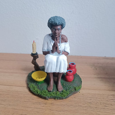 Preta Velha em miniatura impressa em 3D