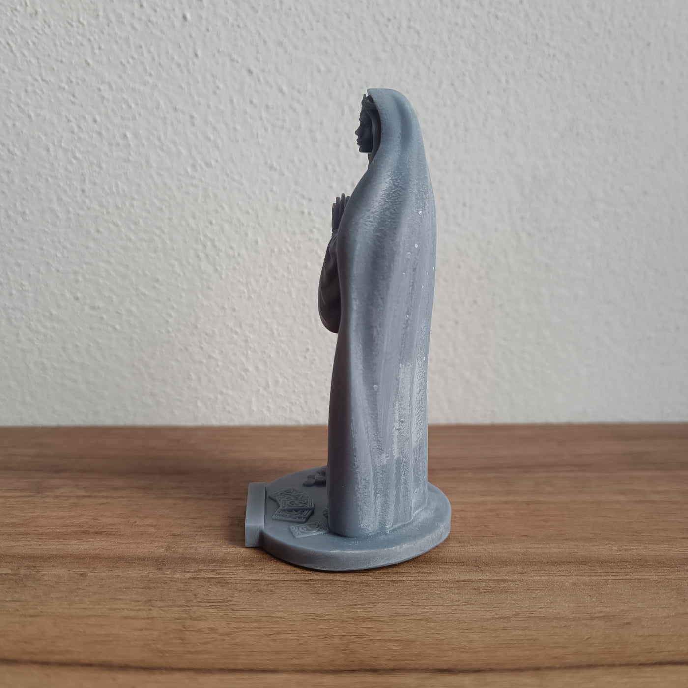 Santa Sara em miniatura impressa em 3D