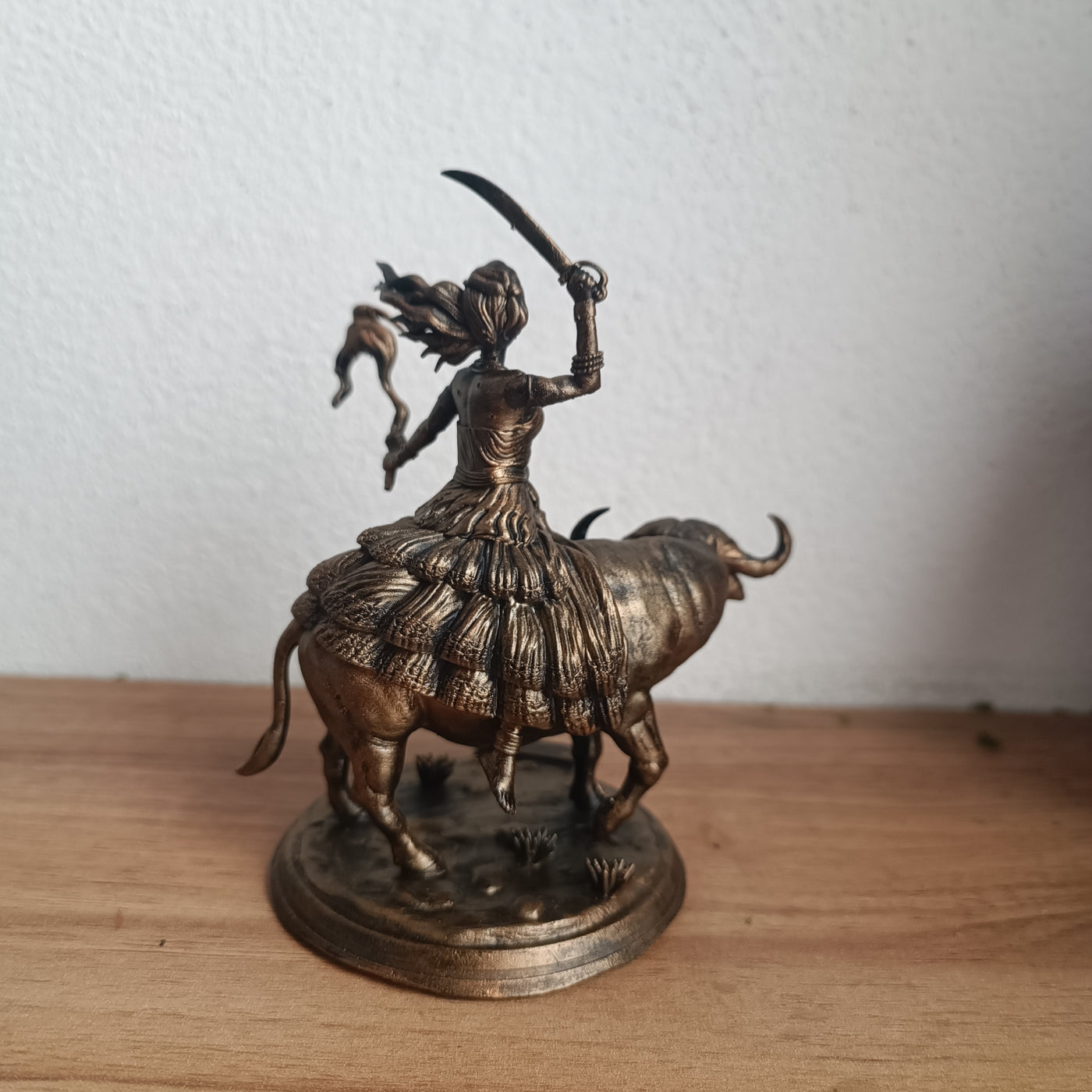 Iansã no bufalo em miniatura impressa em 3D